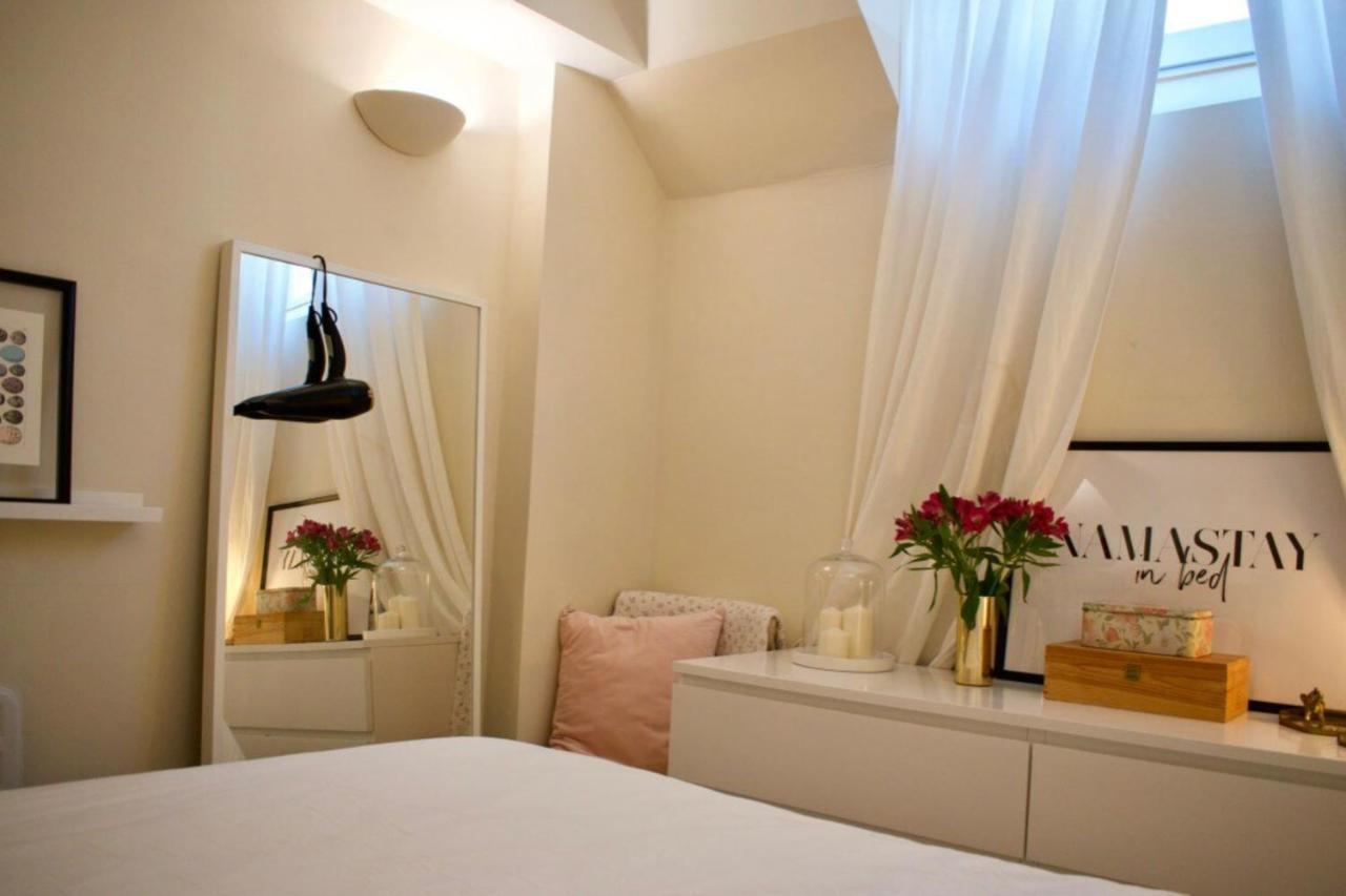 Cozy 1 Bedroom Near The Centre Ferienhaus *
